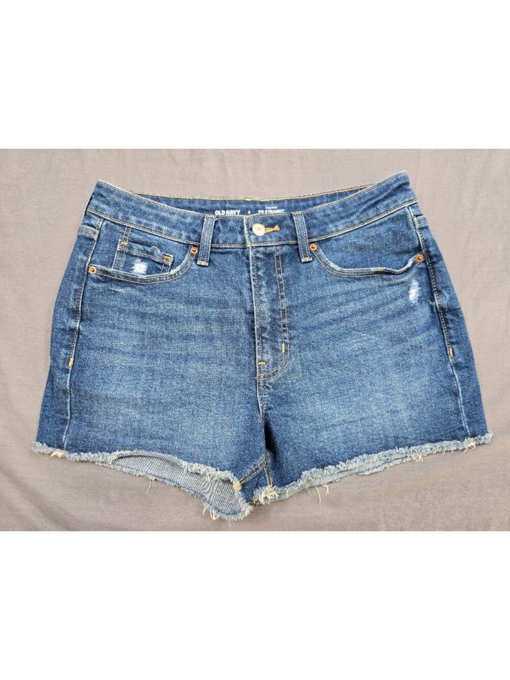 Old Navy Womens Size 8 High-Rise OG Straight Jean Shorts With Frayed Hem